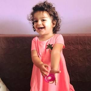 Meet your Posher, Val